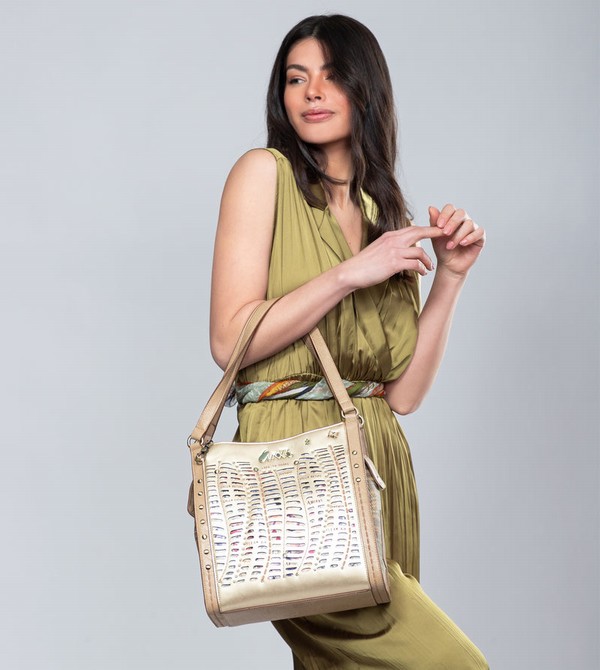 Anekke Nature Pachamama Golden Schultertasche | 6078-SIWKM