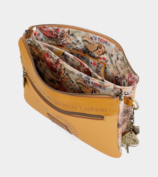 Anekke Nature Pachamama Ochre With Two Compartments Umhängetasche | 7894-OPCUW