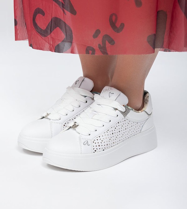Anekke White Spotted Schuhe | 5369-BFGPO