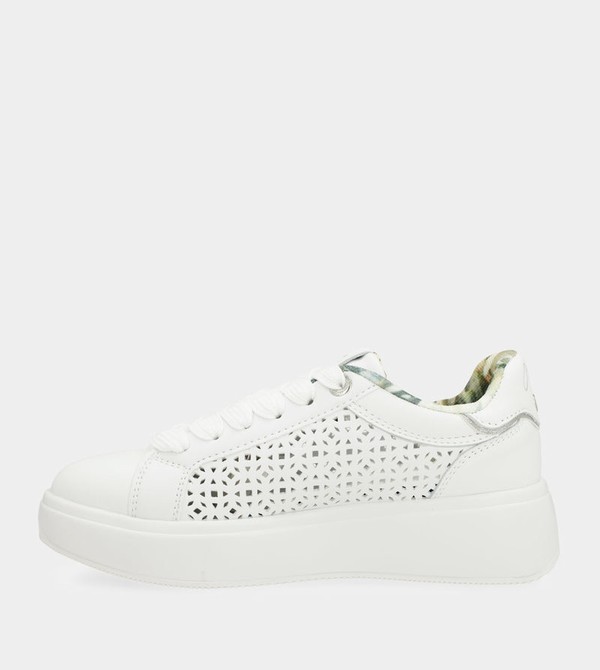 Anekke White Spotted Schuhe | 5369-BFGPO